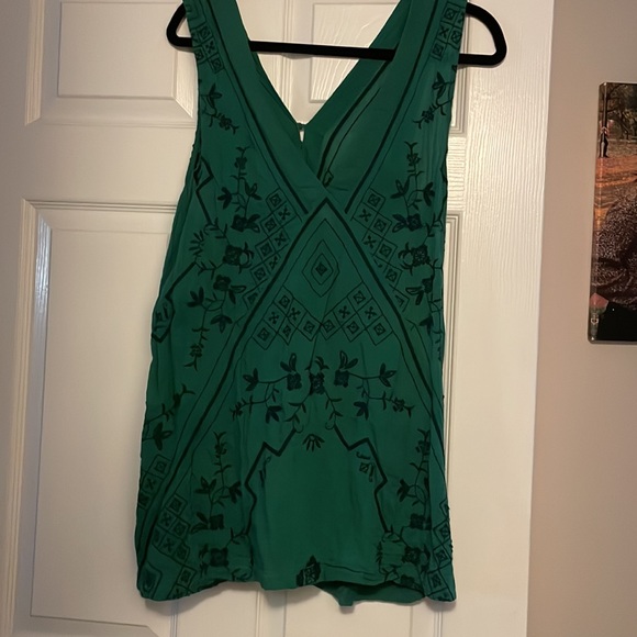 FREE PEOPLE GREEN COVER UP - Picture 3 of 3
